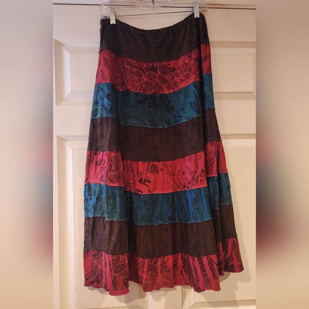 New Directions brown, pink, blue striped leaf print stretchy skirt M